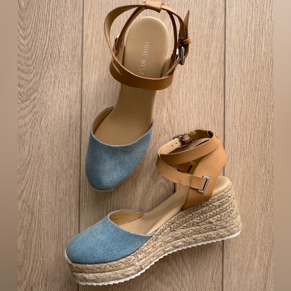 NEW Nine West Denim Blue and Tan Wedges (Size 6 1/2)